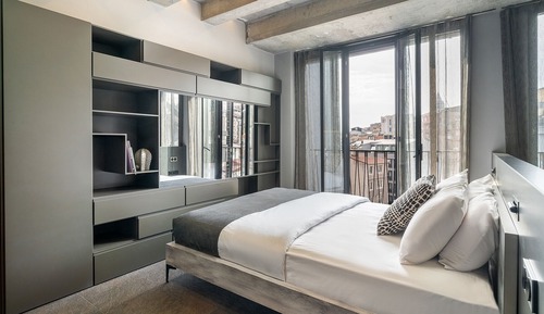 Superior Apartment, 1 Queen Bed, City View