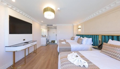 Superior Triple Room