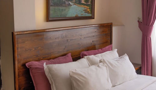 Signature Suite