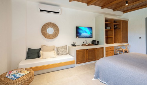 Room 111 - Deluxe Standart Oda