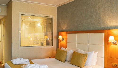Deluxe Room, 1 Double Bed, Non Smoking (with Sofabed)