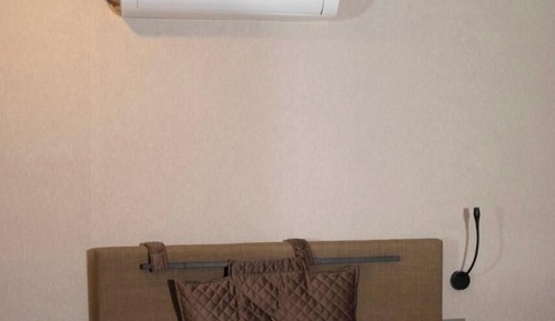 Classic Triple Room, City View