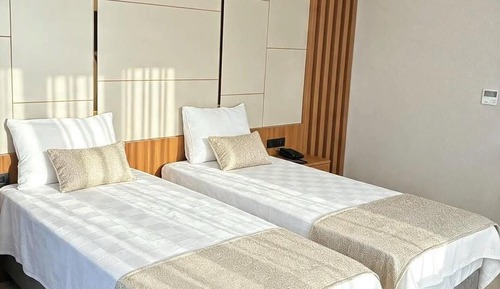 Standard Twin Room, City View