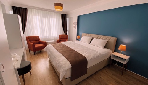 Studio Suite, 1 King Bed, Smoking