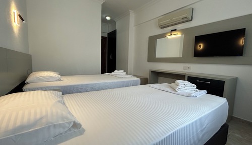 Twin Room, Balcony, Garden View