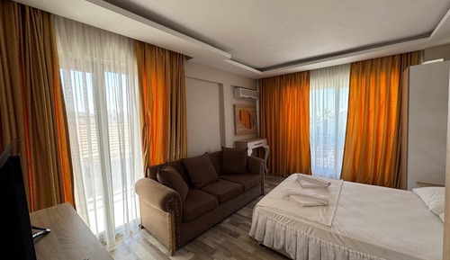 Family Room, Sea View