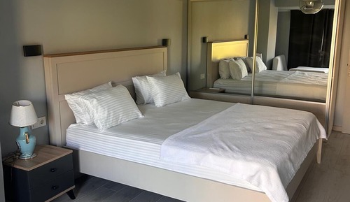 Superior Triple Room, Garden View