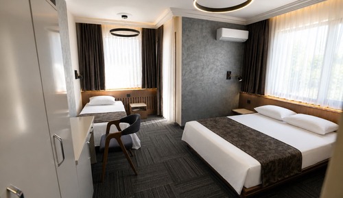 Family Triple Room, Balcony, City View