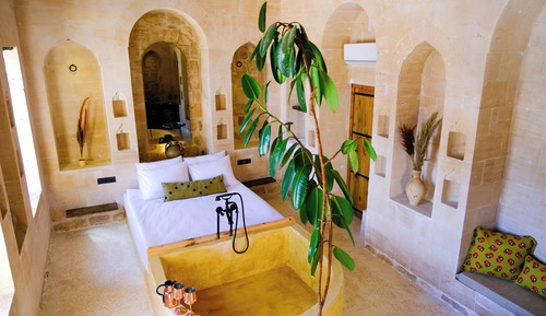 Romantic Suite with Mesopotamian View