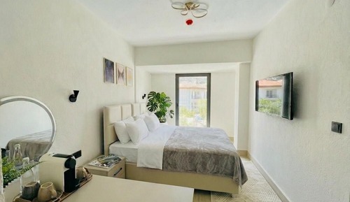 Family Suite, Balcony, Pool View