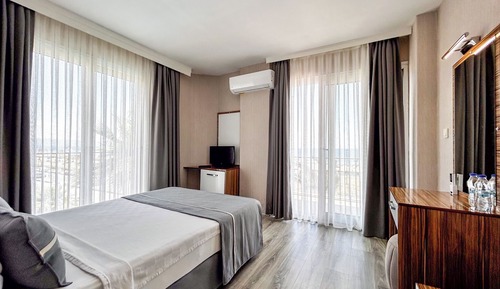 Standard Double Room, Balcony, Sea View