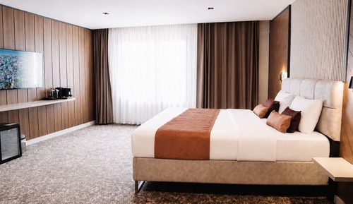 Premium Room, City View