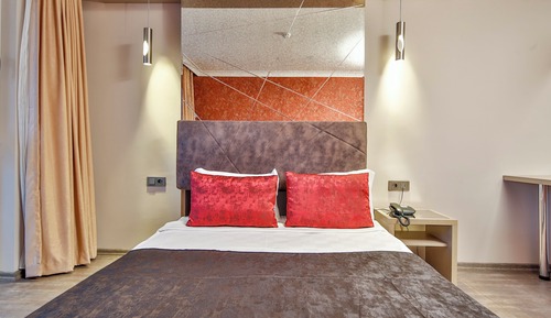 Standard Double or Twin Room, Balcony, Garden View