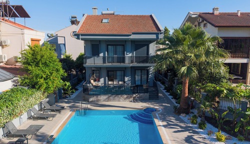 Villa, Garden View