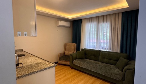 Classic Suite, Non Smoking, Mountain View