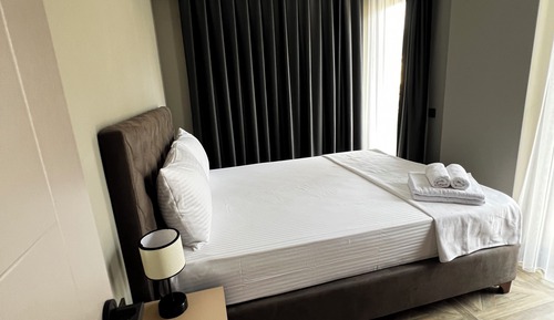 Deluxe Apartment, 1 Queen Bed with Sofa bed, Non Smoking, City View