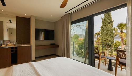 Small Room with Balcony
