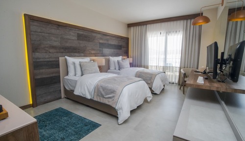 Superior Double Room, Garden View