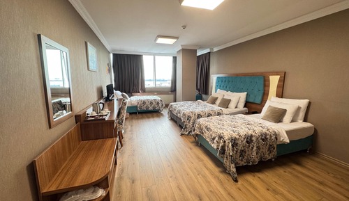 Deluxe Quadruple Room
