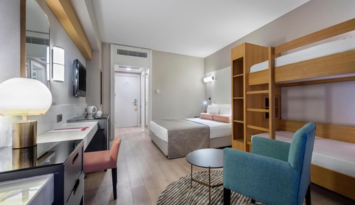 Family Bunkbed Room