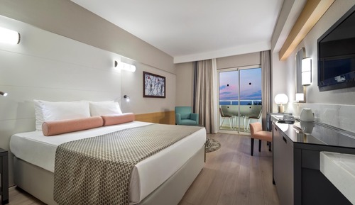 Standard Room Side Sea View
