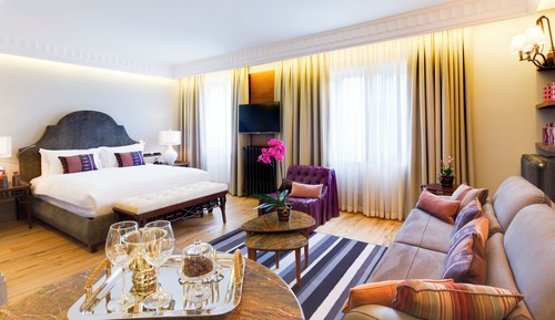 Deluxe Suite, Balcony, City View