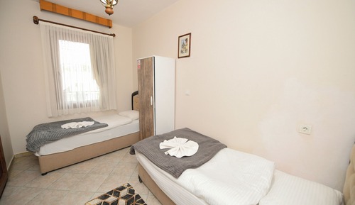 Classic Twin Room