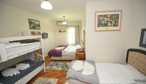 Basic Quadruple Room