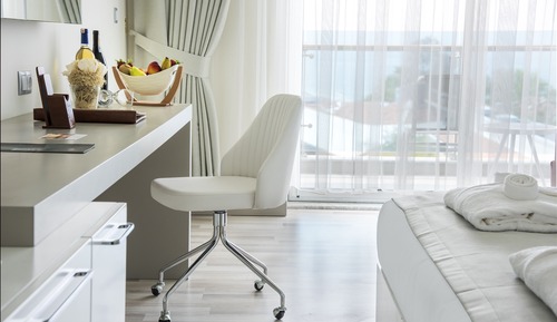 Superior Room, Pool Access (Swimup)