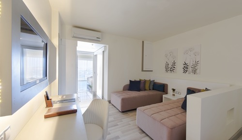 Family Room, Partial Sea View