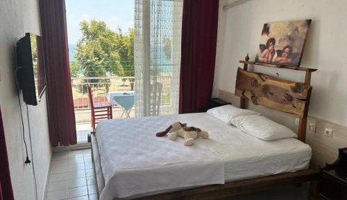 Double Room with Balcony and Sea View