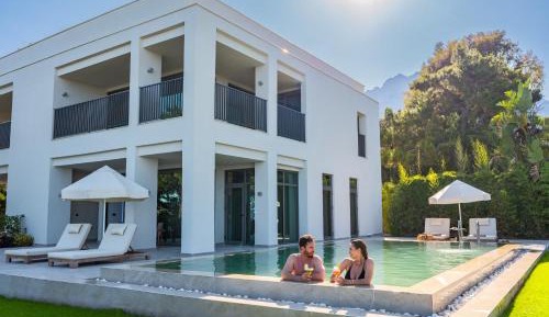 Villa - Beach Front