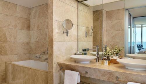 Business Suite with Sea View