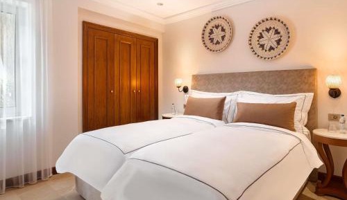 Superior Suite with Garden View