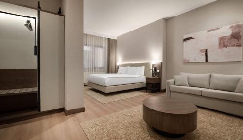 King Room - Mobility Access/Non-Smoking