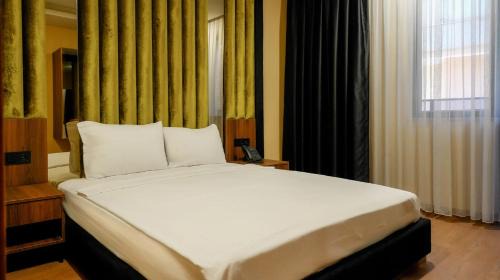 Standard Double Suite