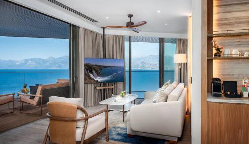 Suite with Sea View