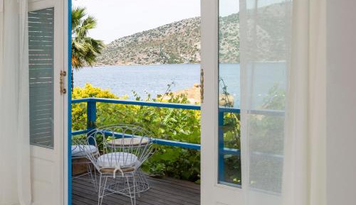 Double Room with Balcony and Sea View