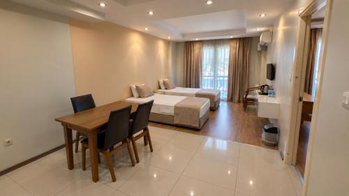 One-Bedroom Suite