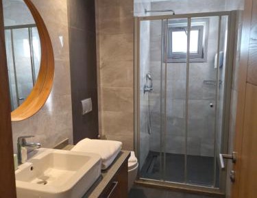Two-Bedroom Deluxe Apartment with Harbor View