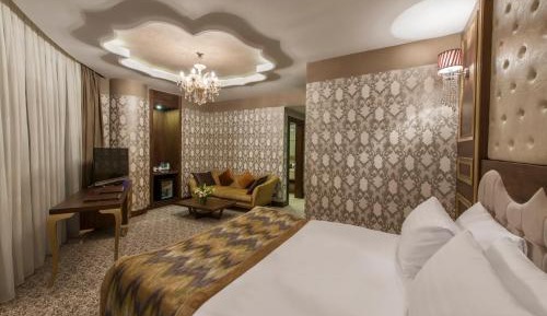 Corner Suite