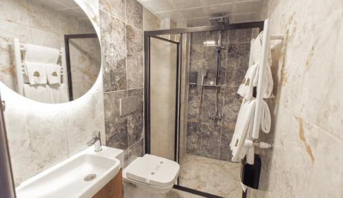 Triple Room with City View