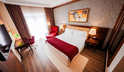 Deluxe King Sea View