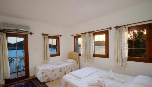 Quadruple Room with Sea View