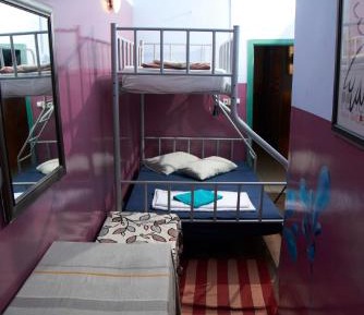 Basic Triple Room with Shared Bathroom