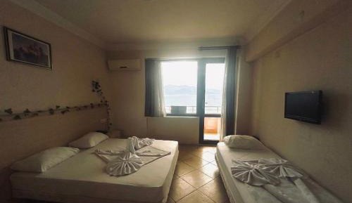 Triple Room with Lake View