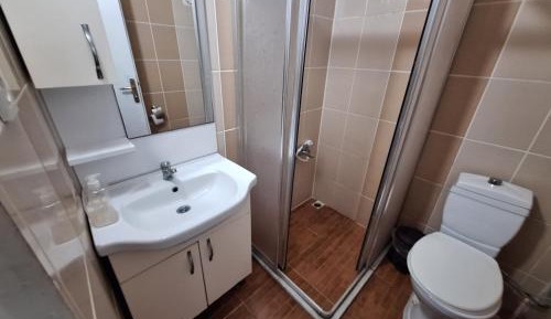 Economy Quadruple Room