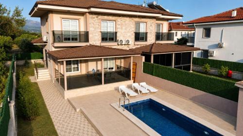 Villa with Private Pool