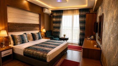 Double Room with Balcony and Sea View