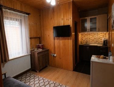 Economy Triple Room